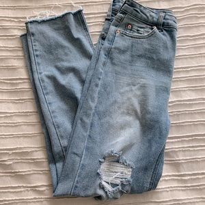 Girlfriend fit stretchy jeans